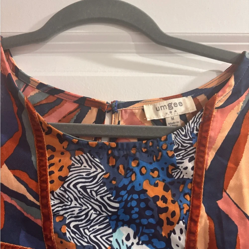 UMGEE printed Blouse - Picture 2 of 5